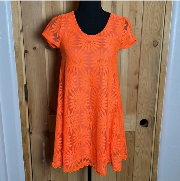 Kimchi Blue Anthro Neon Orange Daisy Lace Trapeze Mini Dress Sz XS MSRP $69 NWT - Picture 4 of 13